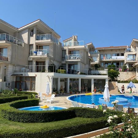 Beautiful Sun Village With Sea View Bjala Kültér fotó